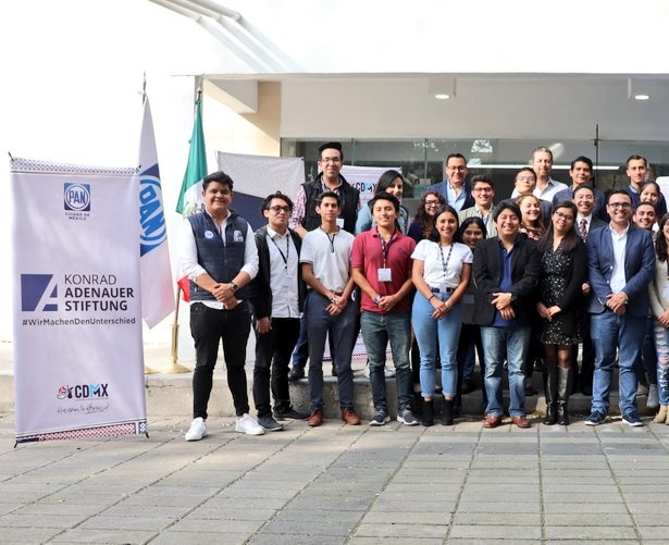 Con diplomado, PAN prepara a militantes para ser la mejor oposición