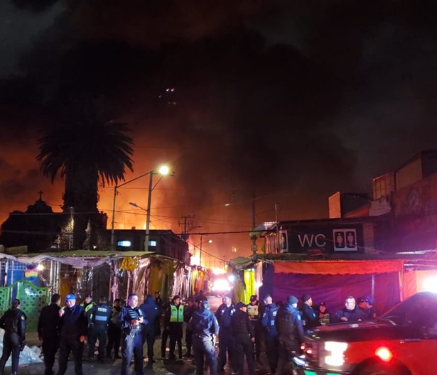 Incendio de tres mercados refleja debilidad de los cuerpos de emergencia: PAN