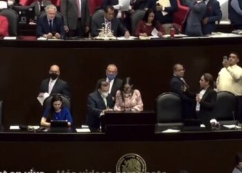 Diputados desechan Reforma Eléctrica de López Obrador
