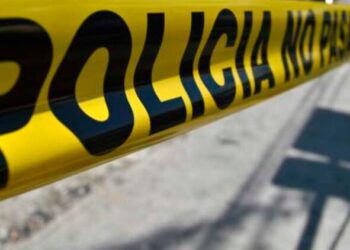 Asesinan a dos personas afuera de cervecería en Acapulco