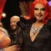 Alcalde de Neza se pone los tacones de drag queen y canta con el coro gay de la CDMX