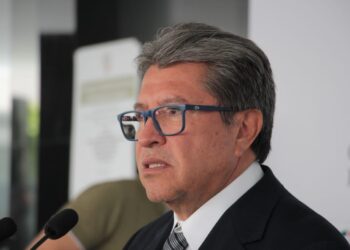 RICARDO MONREAL PIDE AJUSTES A LA PROGRESIVIDAD FISCAL