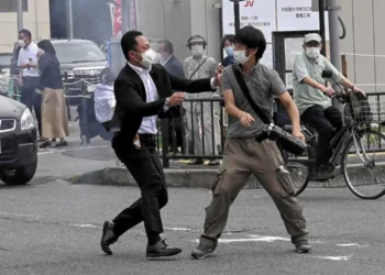 La policía japonesa admite fallos en la seguridad de Shinzo Abe; asesino ‘eligió el arma más letal’