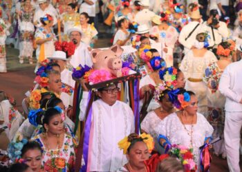 Al ritmo de la jarana concluyeron las actividades regionales y religiosas de la Feria Playa del Carmen