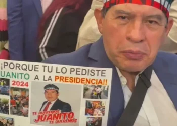“Soy el único que puede ganar al delincuente de Obrador”, asegura Juanito