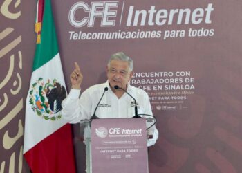 “Con el Internet será una revolución de las conciencias”, asegura López Obrador