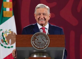 “No hacemos alianzas cuando se trata de defender al pueblo”: AMLO a Monreal sobre iniciativa de Guardia Nacional