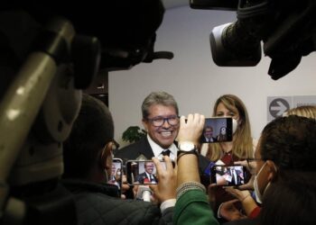 Revela Monreal nueva redacción a la reforma para extender plazo a Fuerzas Armadas en seguridad pública