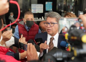 Informa Monreal que para alcanzar consensos, se propondrá adendum a reforma sobre Fuerzas Armadas