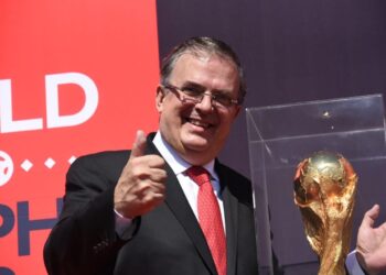 Ebrard admite preocupación con el comportamiento de aficionados en Qatar