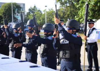 Es un orgullo ser policía en Solidaridad: Lili Campos