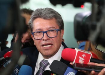 Me gustaría ir a la marcha, pero acudiré a la Interparlamentaria México-España; como Vasconcelos: soy un hombre del deber, no un hombre del placer”, dijo Ricardo Monreal