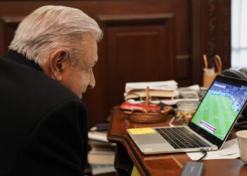 Felicita AMLO a Selección Mexicana por empate ante Polonia; “la diferencia, obviamente, se llama Memo Ochoa”