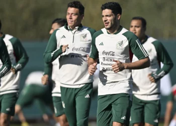 Raúl Jiménez se incorpora a entrenamientos de México rumbo a Qatar