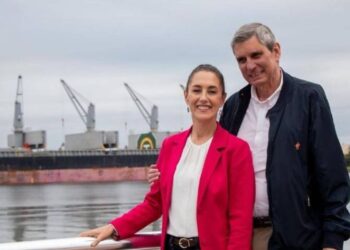 Sheibaum anuncia boda y destape presidencial