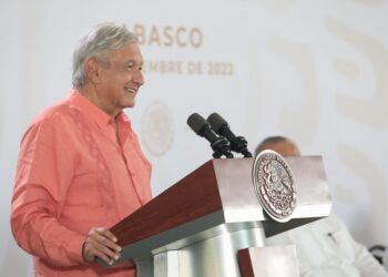 Estamos reivindicando a Tabasco con el sureste: AMLO