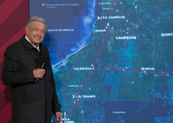 AMLO anuncia la compra de los terrenos de la zona arqueológica de Uxmal