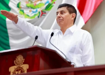 Salomón Jara toma protesta como gobernador de Oaxaca