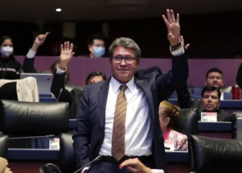 Monreal reconoce que hay diversos errores constitucionales en “plan B” de Reforma Electoral