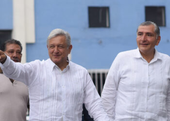 Reconoce López Obrador trayectoria y profesionalisto de Adán Augusto