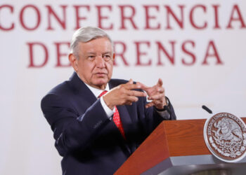 En México no hay polarización, hay politización: AMLO