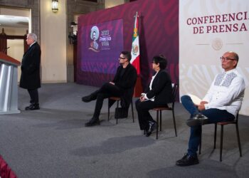 AMLO anticipa que Hacienda ayudará a Pemex a cubrir deudas con presupuesto público