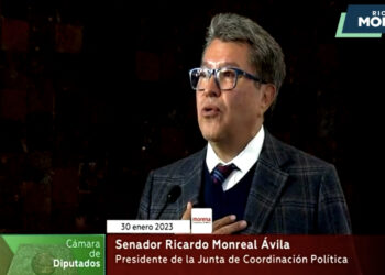 Como aspirante presidencial, acude Ricardo Monreal a convocatoria de diputados de Morena
