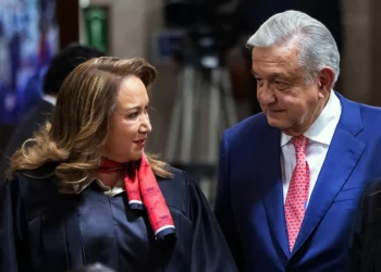 “Rector se lavó las manos”: AMLO recrimina a UNAM por no resolver caso del plagio de ministra Yasmín Esquivel