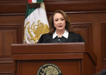 Fiscalía CDMX desmiente fallo a favor de Yasmín Esquivel sobre plagio