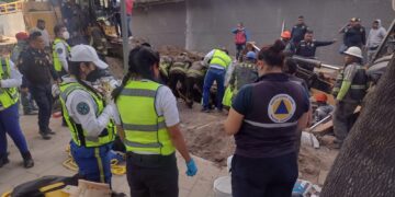 Apoya alcaldía Miguel Hidalgo en accidente en obra de SACMEX