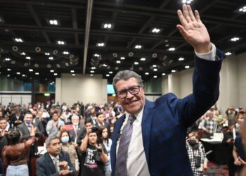 Monreal hace un llamado a sus simpatizantes a organizarse para contender por la candidatura presidencial de 2024