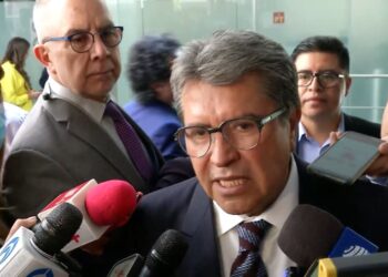Monreal llama a Santiago Creel a firmar el ‘Plan B’ de reforma electoral, para que Ejecutivo lo publique