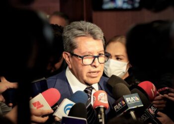 Ricardo Monreal conmina al titular del INM a “dar la cara” y aclarar quiénes son los responsables del incendio en albergue de Ciudad Juárez