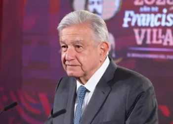 UNAM deberá dar a conocer título profesional de López Obrador