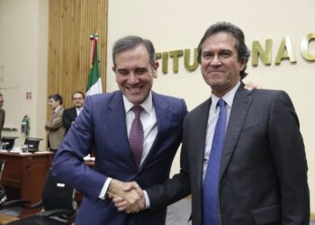 AMLO critica “fiesta en el INE” por restitución de Edmundo Jacobo en Secretaría Ejecutiva