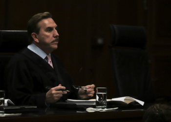 Ministro Laynez se extralimitó al suspender Plan B de Reforma Electoral: AMLO