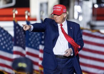 AMLO considera “antidemocrático” posible detención de Trump