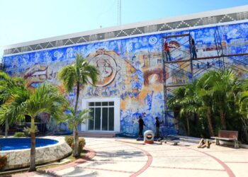 Rescatan patrimonio cultural de Solidaridad con el Mural del palacio