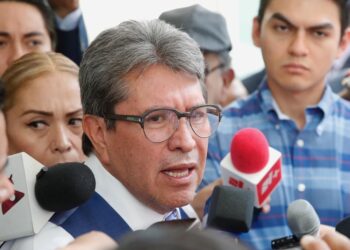Ricardo Monreal logra acuerdos en su bancada para que hoy se nombre a un comisionado del INAI