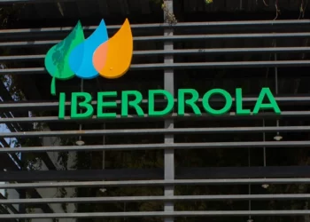 AMLO reconoce que tuvo fuertes diferencias con directivos de Iberdrola, pero que “se portaron bien” en venta de plantas