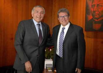 Ricardo Monreal y Adán Augusto López analizan agenda legislativa en el último tramo del periodo ordinario