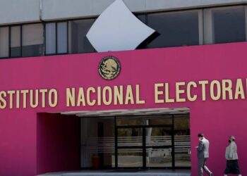 Ricardo Monreal augura imparcialidad en el INE