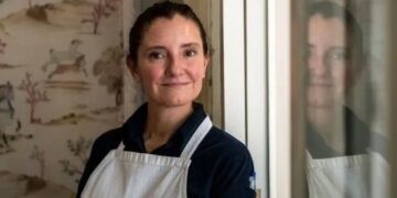 Felicita AMLO a Elena Regadas por ser reconocida como la ‘Mejor Chef del mundo’