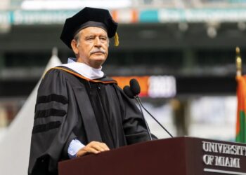 Reprobable e inmoral que Fox se dedique al negocio de cannabis: AMLO