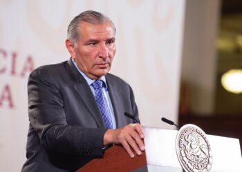 López Obrador está en “aislamiento y bajo tratamiento médico”: Adán Augusto López