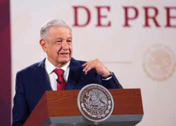 Delincuencia no domina México, reitera AMLO; habrá más cuarteles de la GN, anuncia