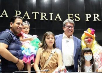 Ricardo Monreal convoca a niñas y niños a tomar la tribuna del Senado de la República