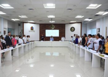 Cabildo aprobó acuerdos a favor de la sociedad