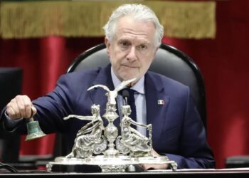 AMLO reta al panista Santiago Creel a desparecer fideicomisos del Poder Judicial