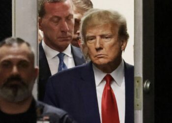 Trump asevera que indultaría a atacantes del Capitolio